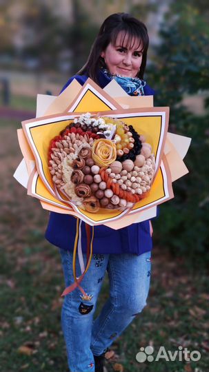 Съедобные букеты, корзины, подарок учителю Омск