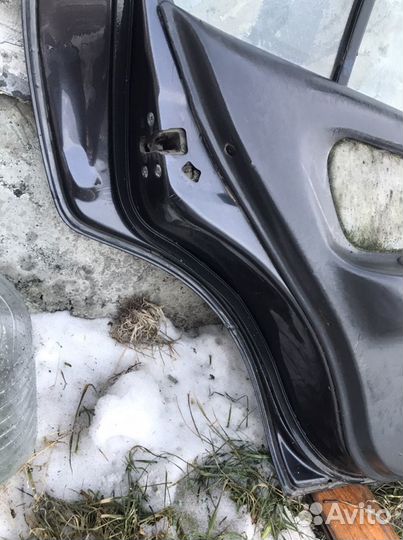 Дверь задняя левая нисан сани B 14