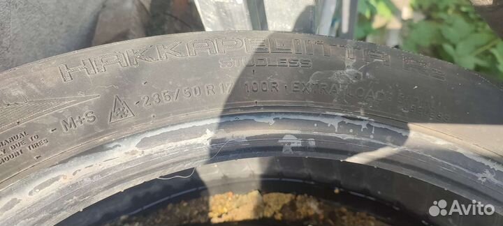 Nokian Tyres Hakkapeliitta R2 235/50 R17