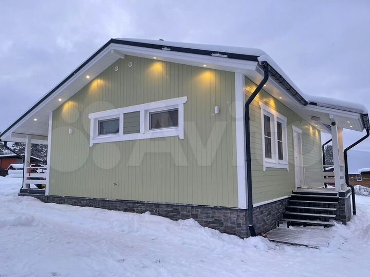 Коттедж 80 м² на участке 8 сот.