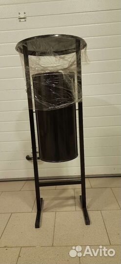 Урна под мусор