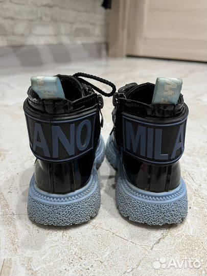 Детские ботинки
