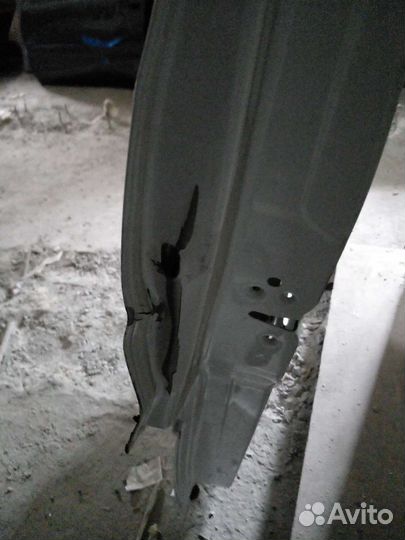 Дверь передняя левая Ford Transit 8