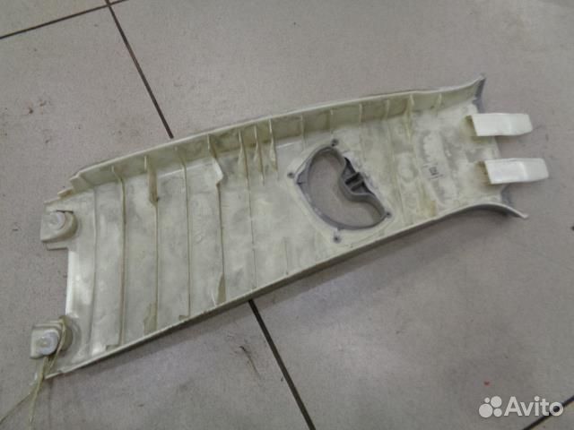 Обшивка стойки средняя правая (внутри) BMW 3-Seri