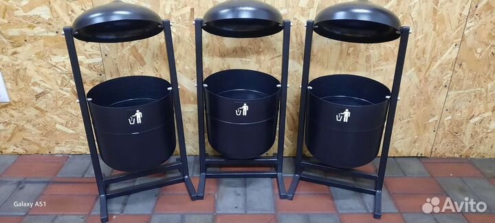 Уличная урна с пепельницей