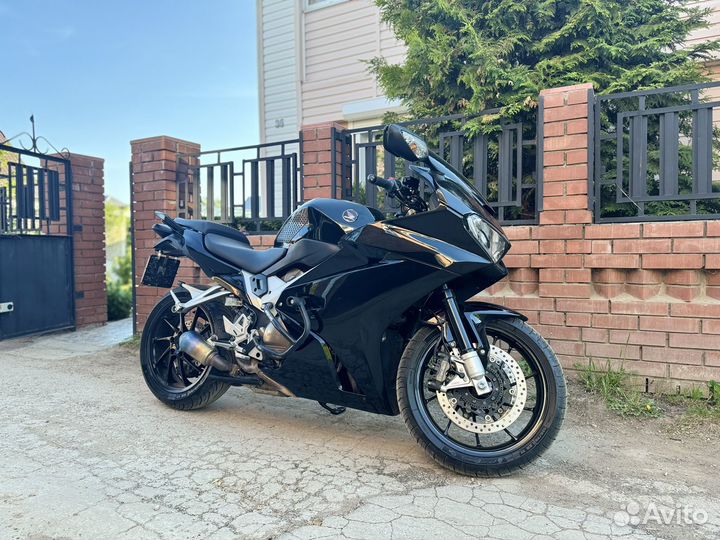 Honda VFR800 RC79
