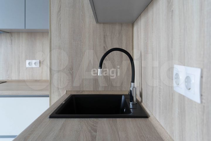 2-к. квартира, 67,5 м², 15/15 эт.