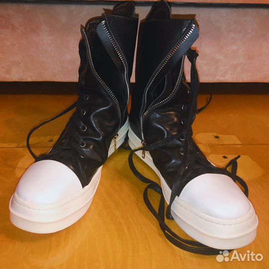 Высокие кеды на молнии кожаные