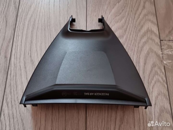 Кожух салонного зеркала заднего вида VW