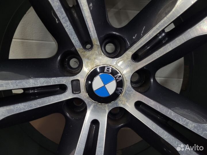 Комплект оригинальных разношироких колес BMW G12