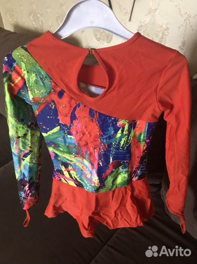 Продам купальник для художественной гимнастики