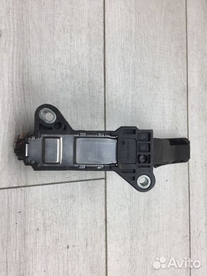 Педаль газа Toyota Auris хэтчбек 1ND-TV 2007