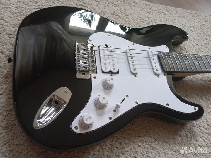 Электрогитара Rocket ST-2