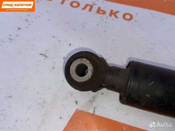 Амортизатор задний Mercedes-Benz C-Класс W204 2010