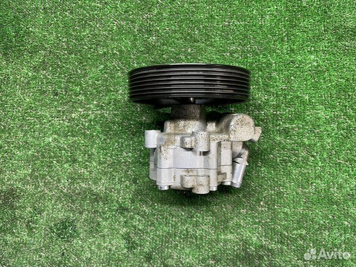 Насос гидроусилителя Renault Duster