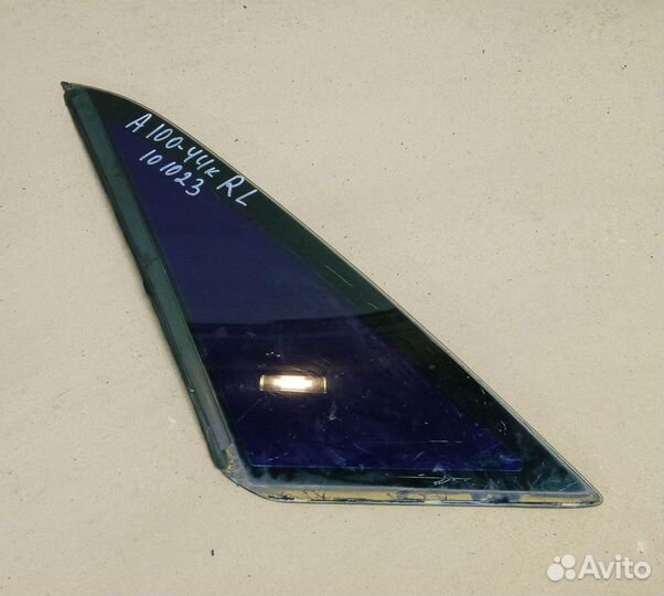 Стекло кузова заднее левое Audi 100 C3 (недочеты)