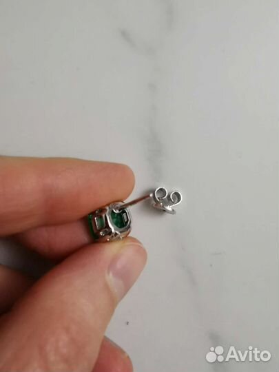 Серьги пусеты Graff Графф