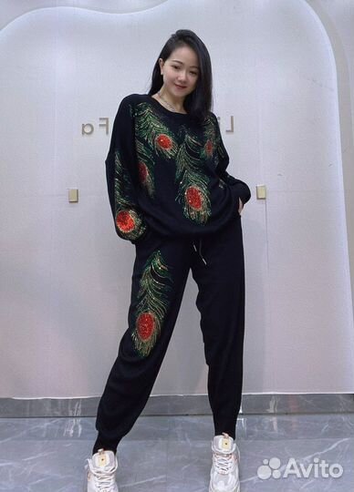 Спортивный костюм