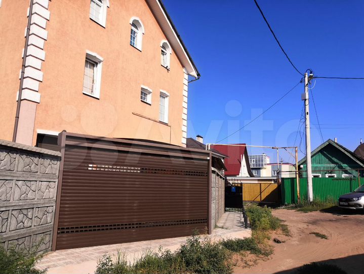 Коттедж 321,9 м² на участке 6 сот.