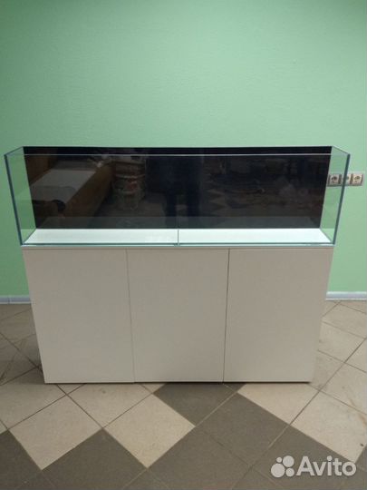 Тумба под аквариум на металлокаркасе
