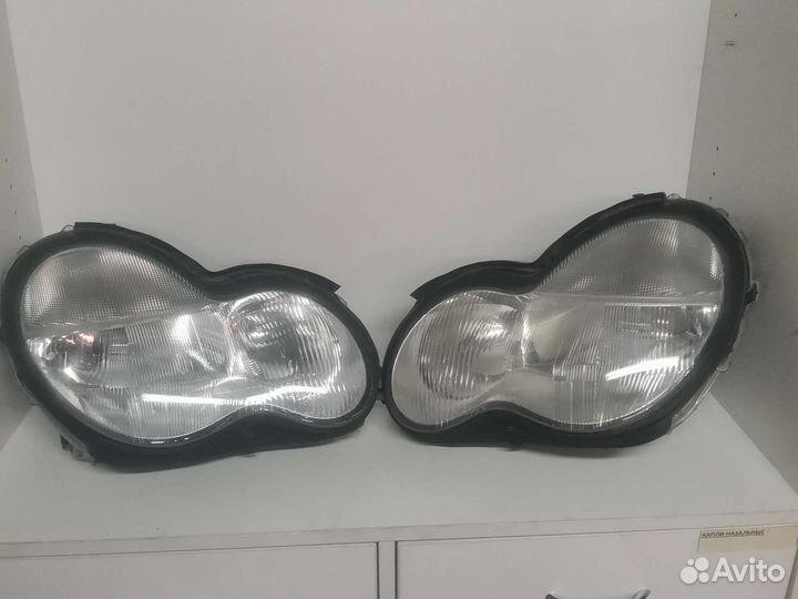 Фара левая правая Mercedes-Benz C 203