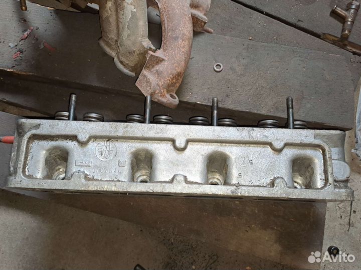 Головка блока 402