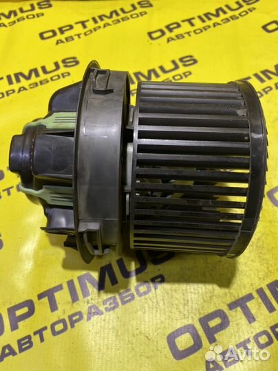 Моторчик печки Peugeot 207