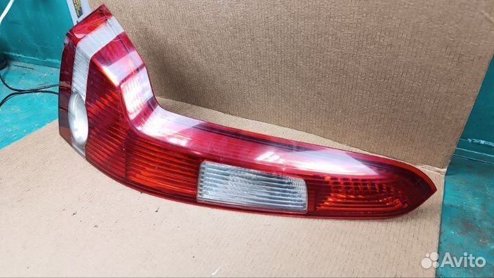 Фонарь задний левый Volvo V50
