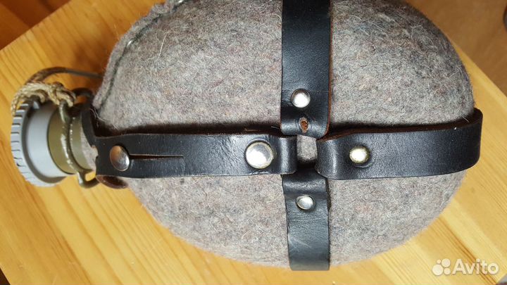 Фляга армейская с чехлом