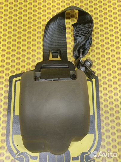 Ремень безопасности задний левый Volkswagen Jetta