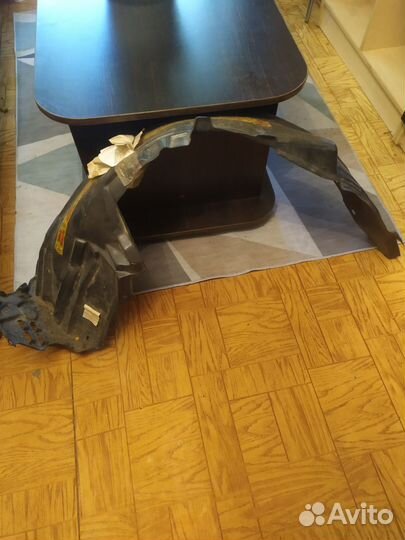 Подкрылок передний правый honda civic 4D