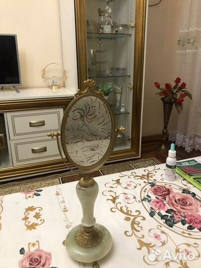 Зеркало из оникса винтажное антиквариат