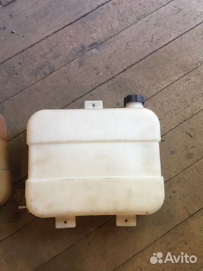 Бак топливный