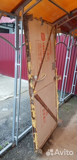 Дверь металлическая