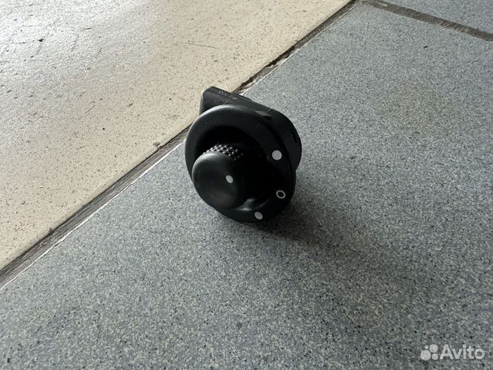 Блок управления зеркалами Рено Дастер Duster