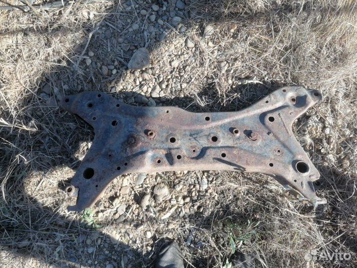 Балка, Подрамник передний Mitsubishi Outlander Xl