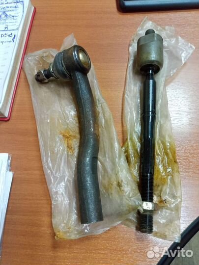 Рулевой наконечник и рулевая тяга Toyota Camry 40