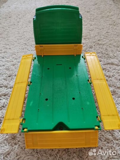 Грузовик автомобиль бортовой + домик для зверей