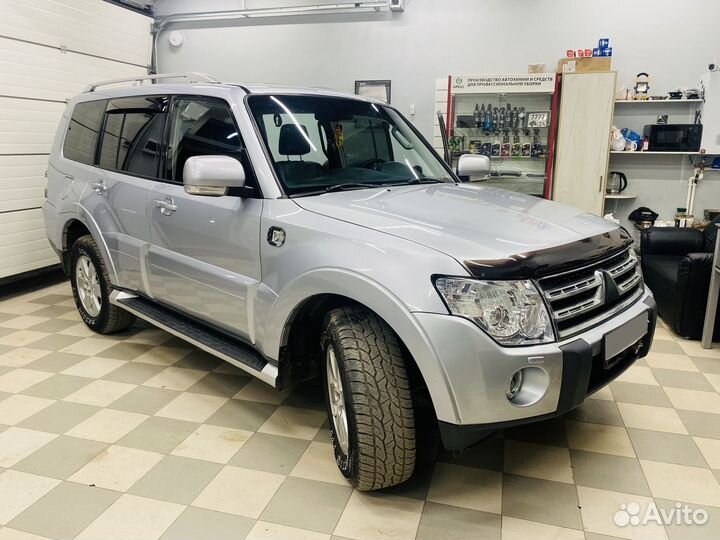 Mitsubishi Pajero 3.2 AT, 2009, 200 000 км