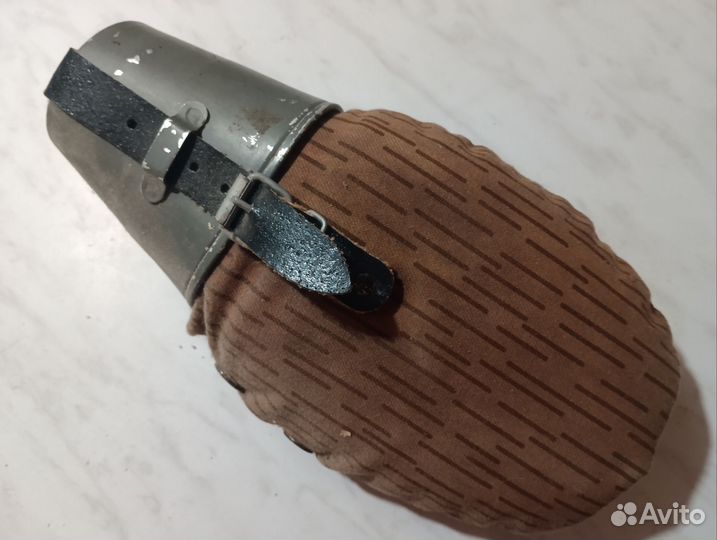 Фляга армии ГДР