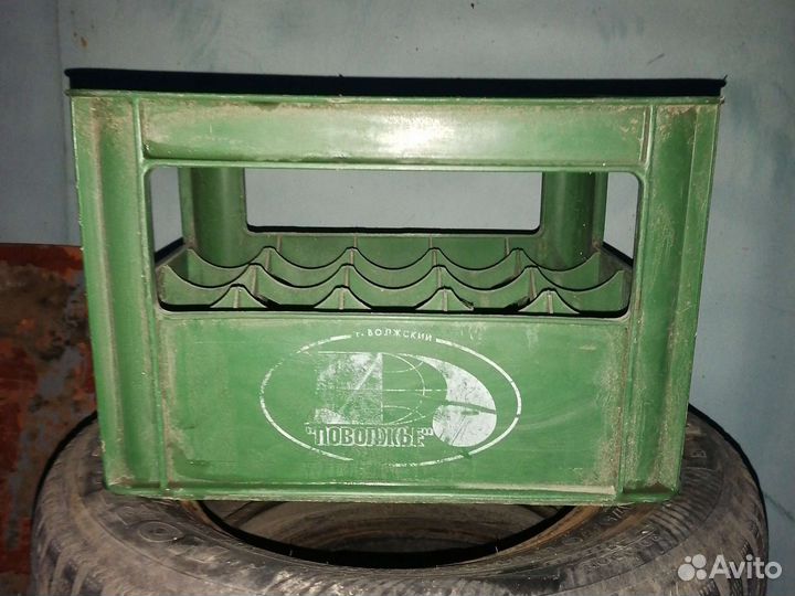 Пластиковый ящик для бутылок 