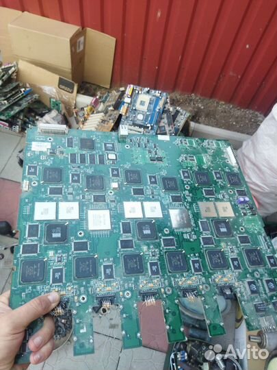 Приём электронных плат