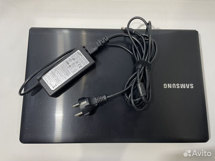 Ноутбук Samsung