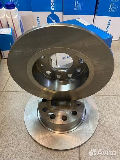 Диск тормозной задний Skoda Yeti, Octavia А5