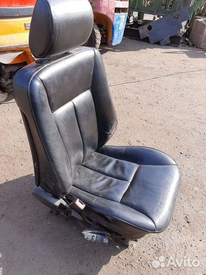 Комплект сидений мерседес 210