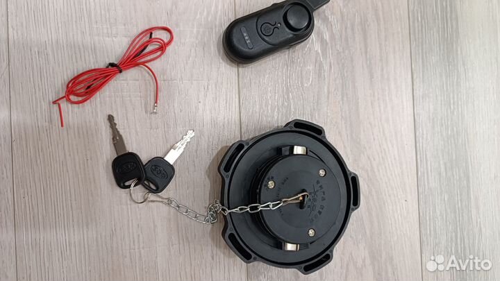 Крышка топливного бака с сигнализацией 80мм