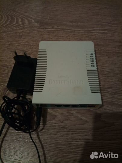 Mikrotik RB951Ui-2HnD White