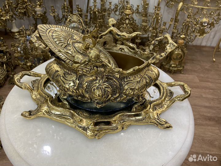 Тортница хрустальная