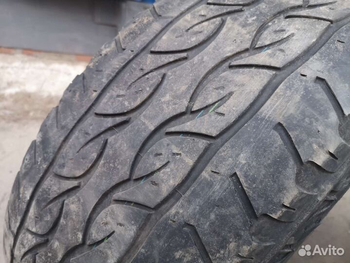 Kumho Road Venture AT61 265/65 R17 110S
