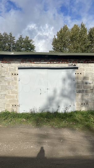 Гараж, > 30 м²